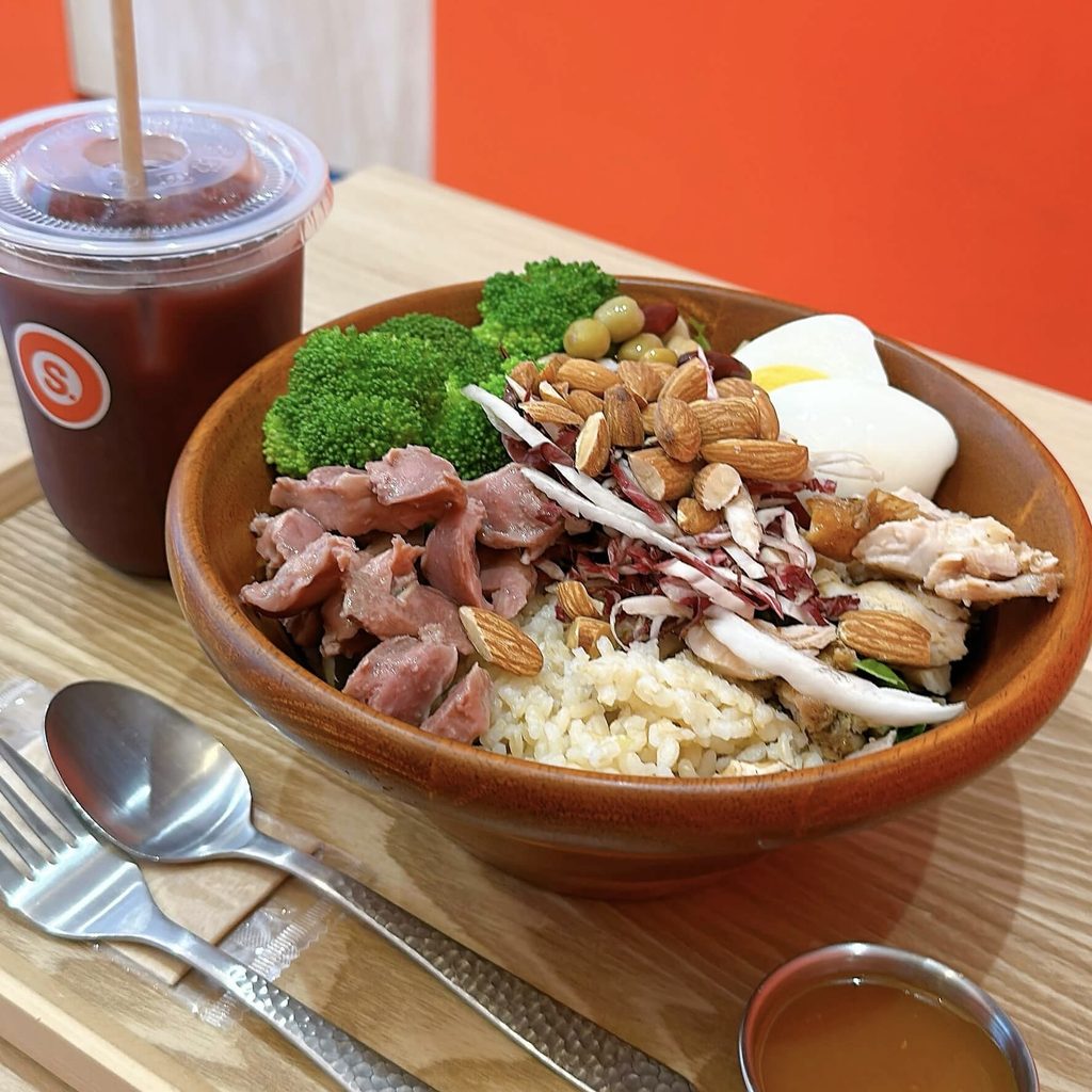 SANTI.SALAD.日本橋人形町のサラダボウルとアサイージュースの画像